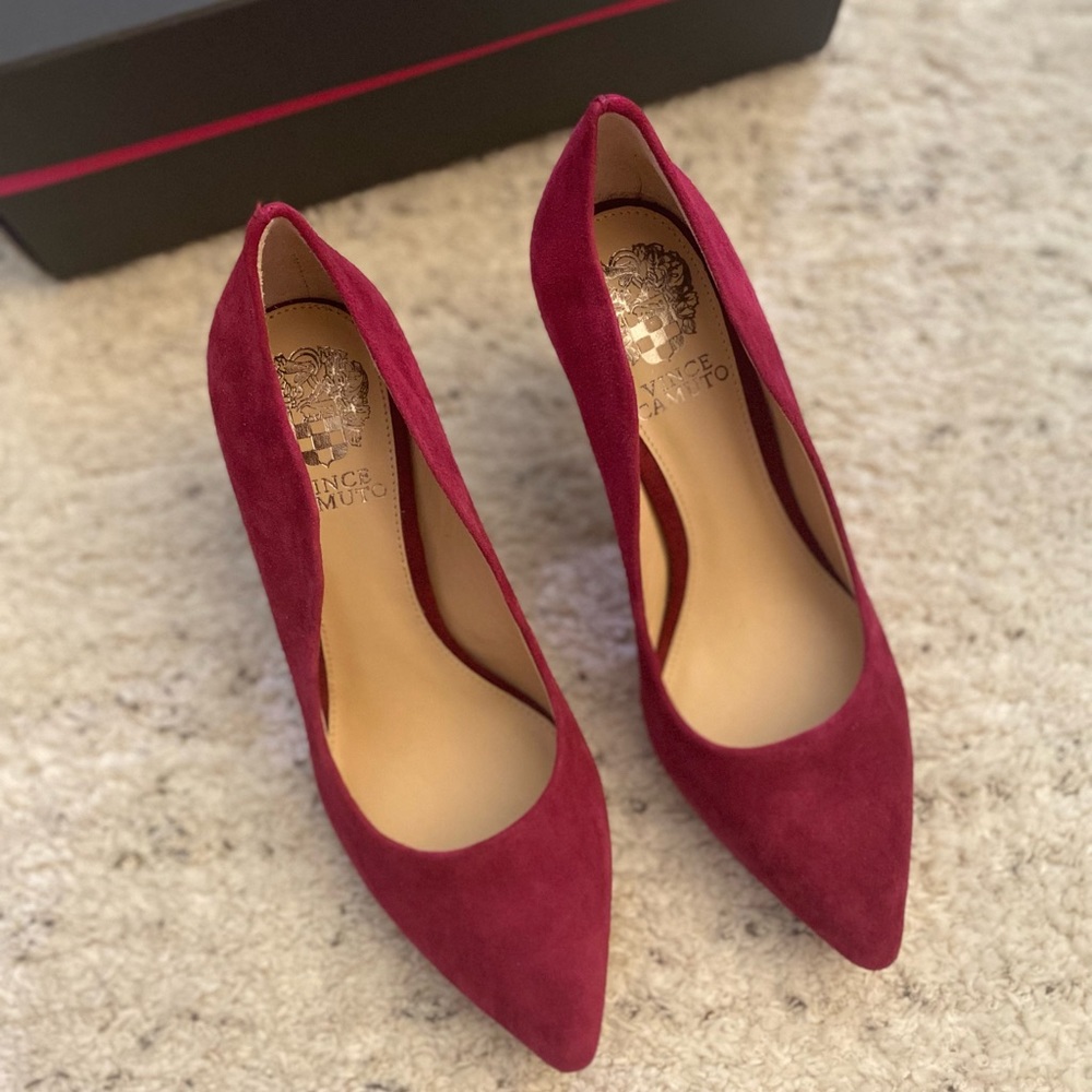 Vince Camino VC-Jaynita Sweet Berry Suede Pumps